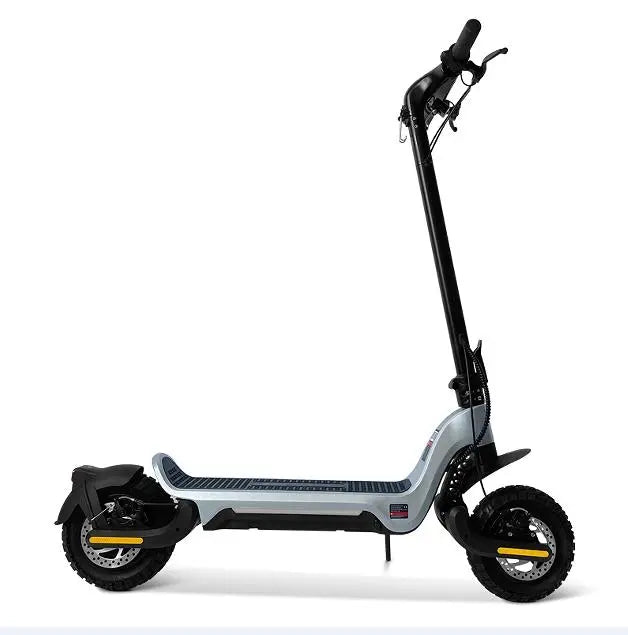 E Scooter, 800W electric scooter.  40 km/h speed LCD instrument, portable folding load 120kg climbing 18° range 50-70km LED lighting Doba