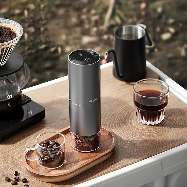 Portable electric coffee bean grinder (vehicle wireless charging grinding 25 cups / time, 5600 mAh lithium capacity, coffee bean capacity 25g) Doba